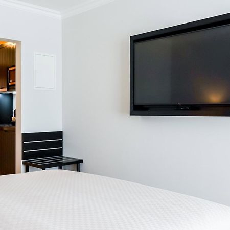 Moderne 1 Zimmer Ferienwohnung Mit Sonnenterrasse Und Parkplatz, In Ruhiger Lage, Nur Wenige Gehminuten Zum Ostsee Sandstrand Scharbeutz Esterno foto