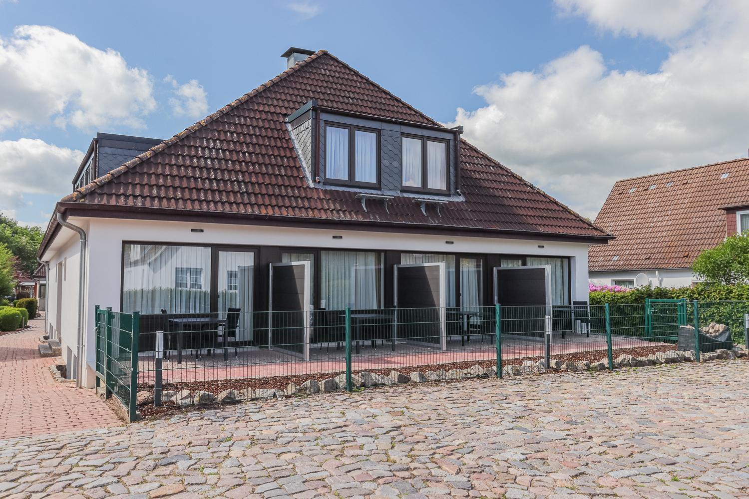 Moderne 1 Zimmer Ferienwohnung Mit Sonnenterrasse Und Parkplatz, In Ruhiger Lage, Nur Wenige Gehminuten Zum Ostsee Sandstrand Scharbeutz Esterno foto