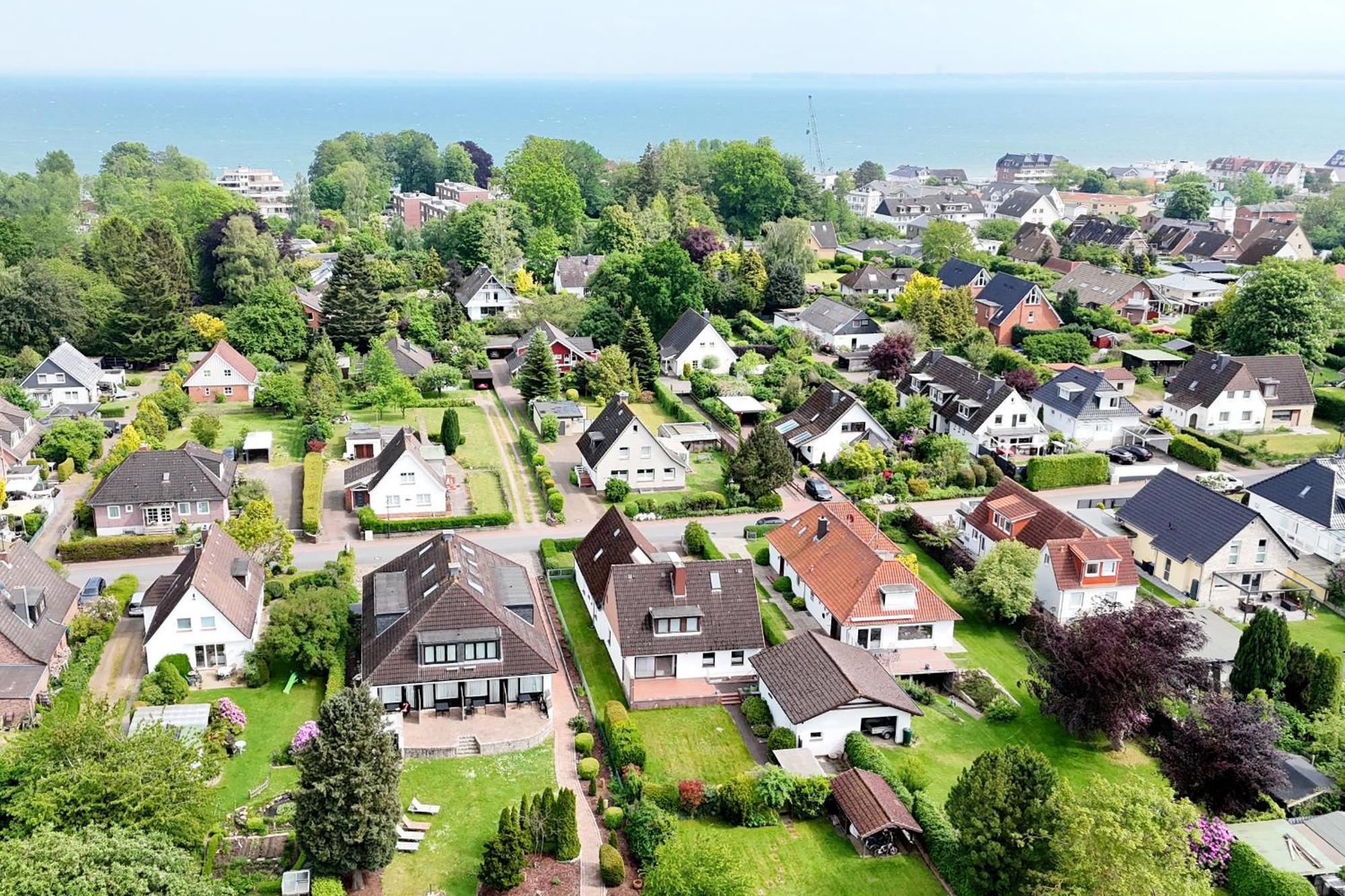 Moderne 1 Zimmer Ferienwohnung Mit Sonnenterrasse Und Parkplatz, In Ruhiger Lage, Nur Wenige Gehminuten Zum Ostsee Sandstrand Scharbeutz Esterno foto